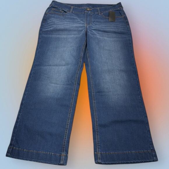 DENIM & COMPANY Women’s 16P Blue Jeans - Picture 2 of 4